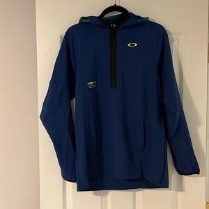 NWT Oakley men’s Enhance blue Wind Hoody Anorak 9.0 size L
